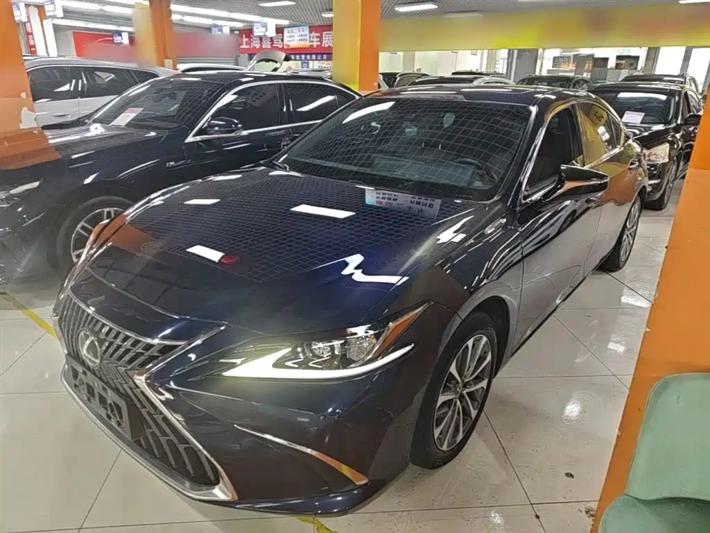 Lexus ES 2022 200 Excellence Edition