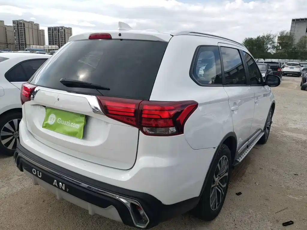 Mitsubishi Outlander 2017 2017 2.0L 2WD Glory 5-seater