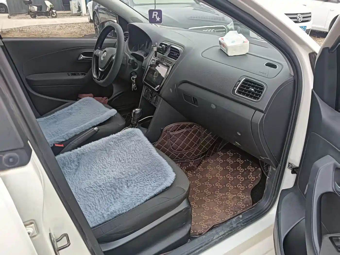Volkswagen Polo 2018 1.5L Auto Safe Drive фото 7
