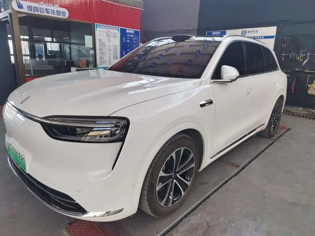 AITO Wenjie AITO M7 2026 Extended Range Base Model 6-Seater