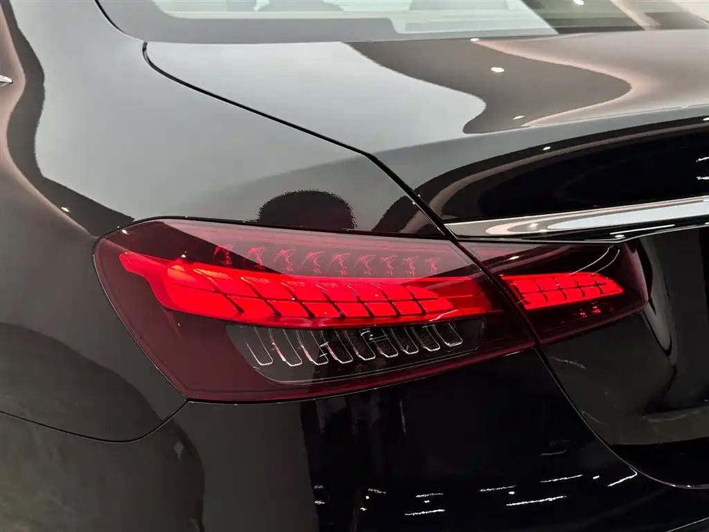 Mercedes-Benz E-Class 2023 Facelift E 300 L Luxury фото 21