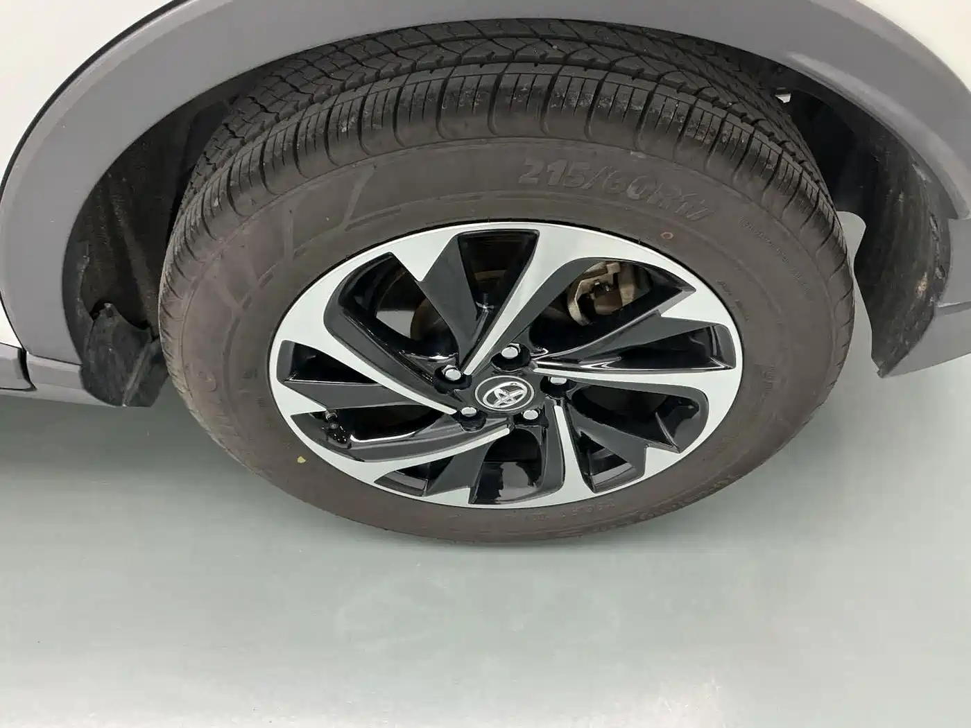 Toyota IZOA 2018 2.0L Speed Edition China VI фото 9