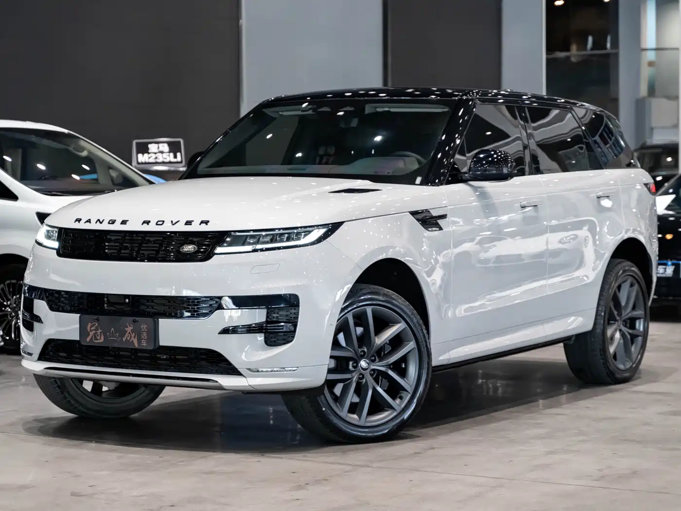 Land Rover Range Rover Sport 2023 400PS Dynamic SE