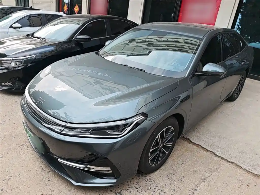 Geely Galaxy A7 2025 EM-i 70km Voyage Edition