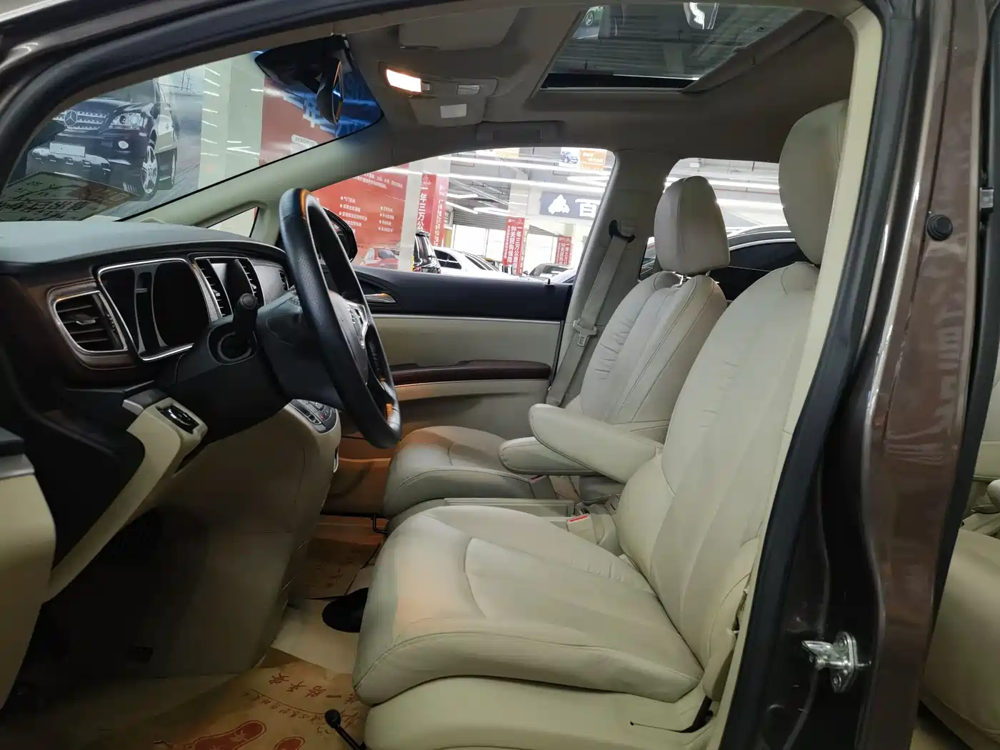 Buick GL8 2017 25S Luxury China V фото 9