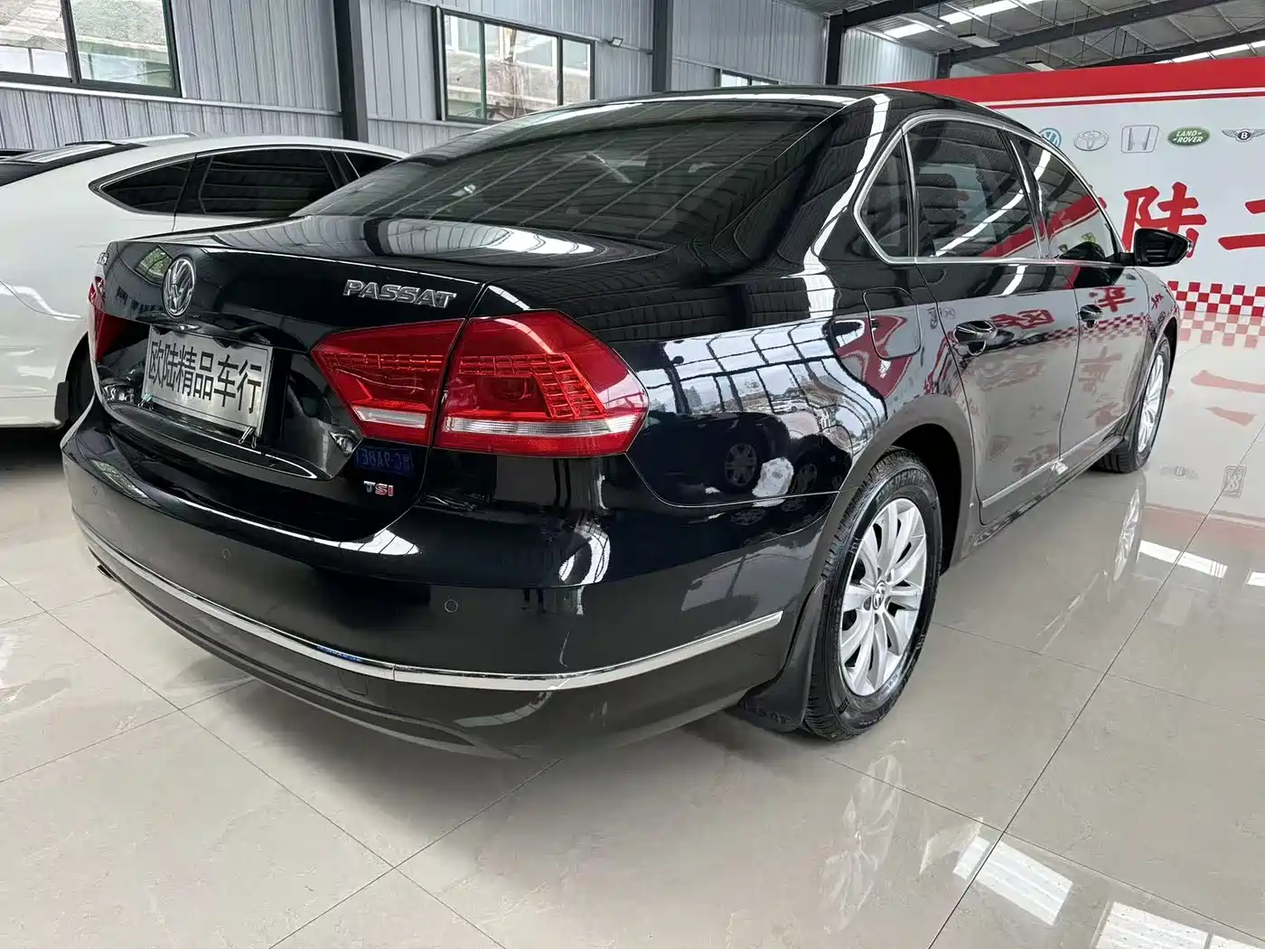Volkswagen Passat 2013 1.8TSI DSG Zunrong фото 14