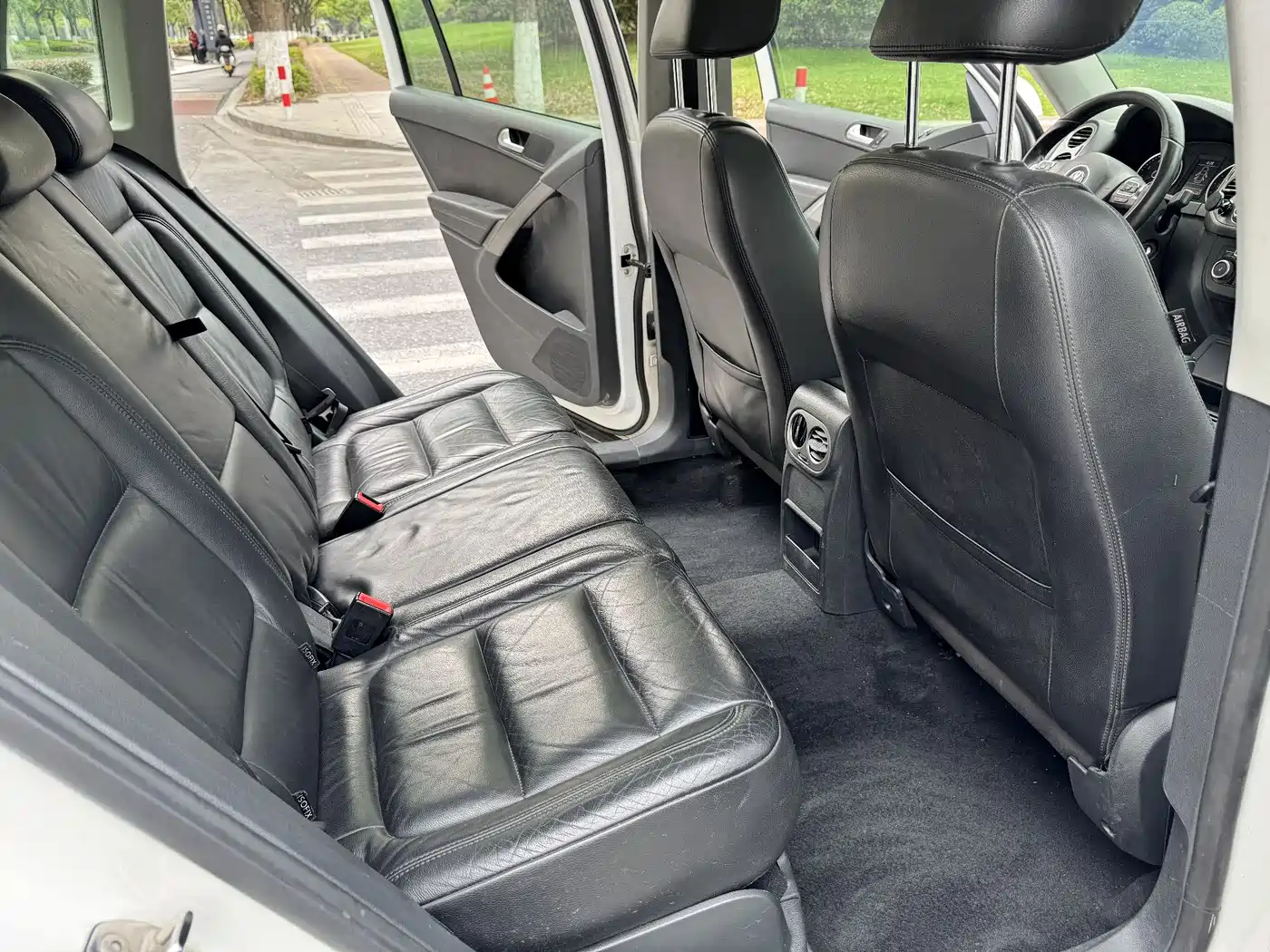 Volkswagen Tiguan 2012 1.8TSI Automatic 2WD Trend Edition фото 11