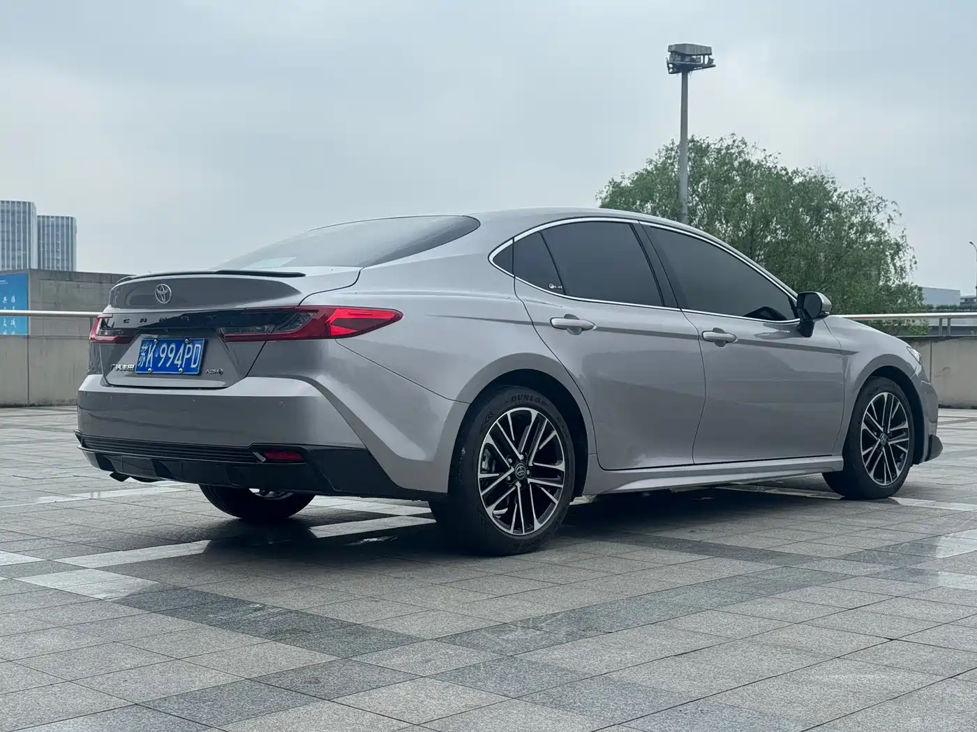 Toyota Camry 2026 Hybrid 2.0HSE Sport Lite Edition фото 5