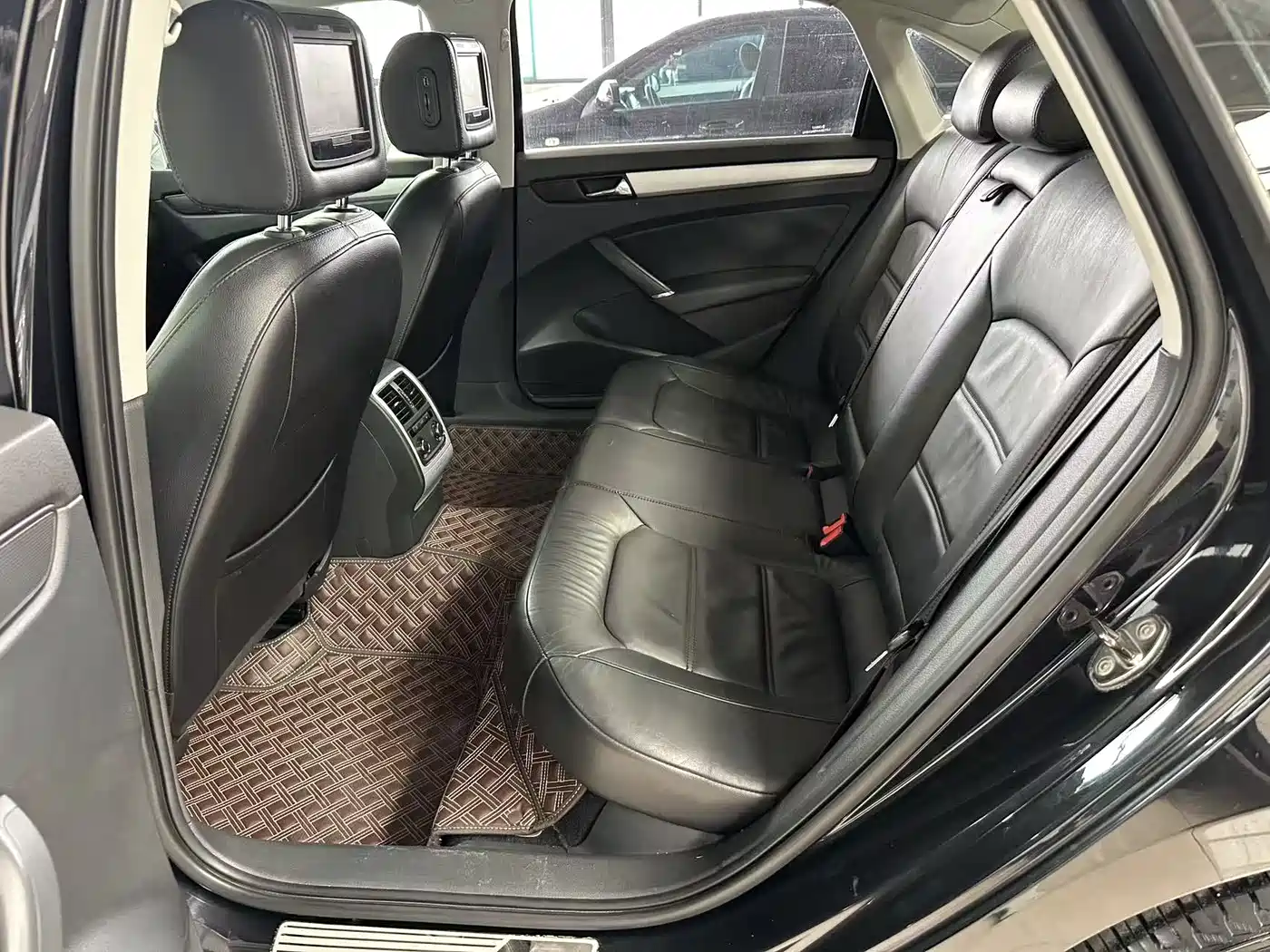 Volkswagen Passat 2013 1.8TSI DSG Zunrong фото 6