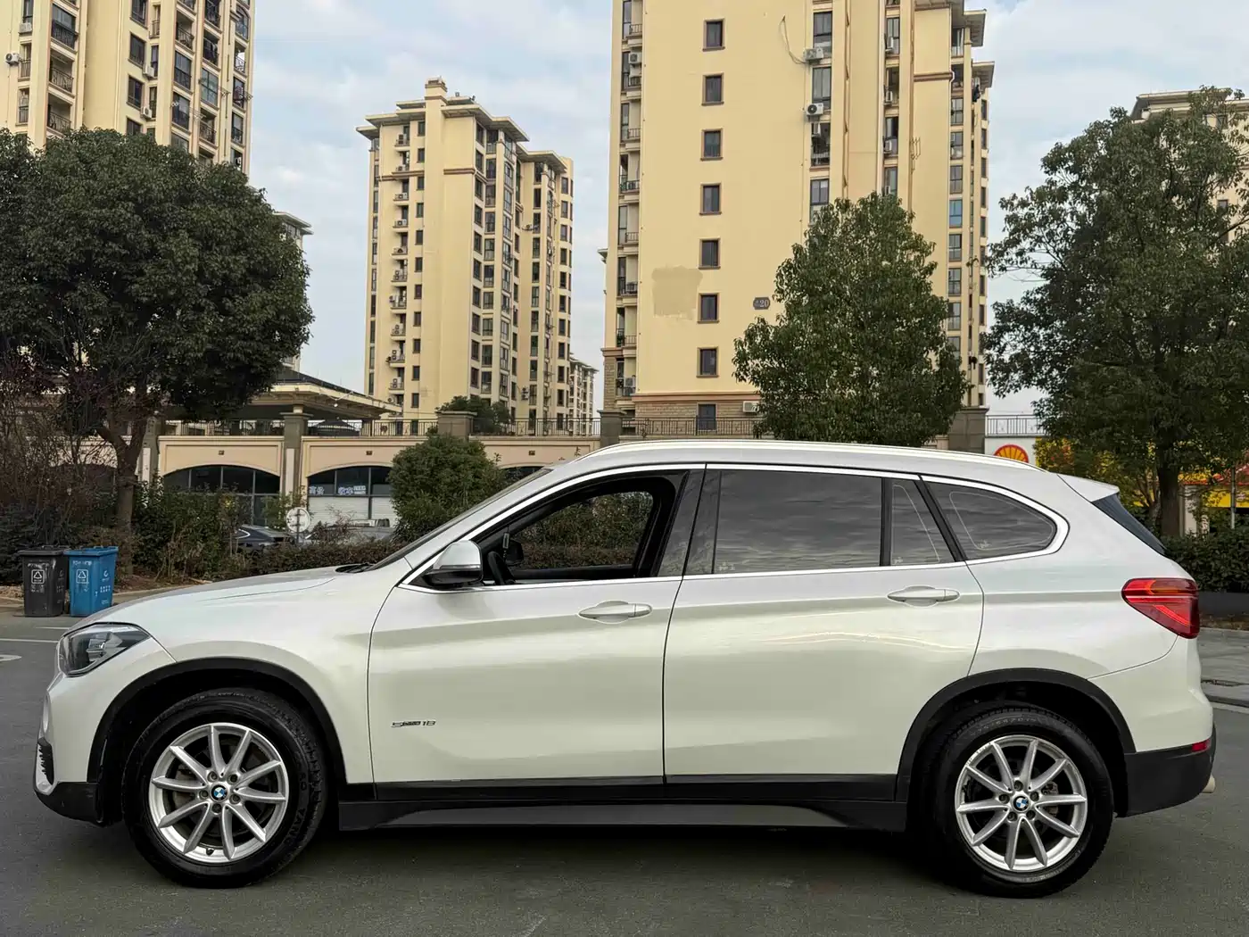 BMW X1 2018 sDrive18Li Fashion Model фото 14