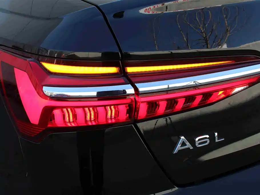 Audi A6L 2019 40 TFSI Luxury Elegance фото 11