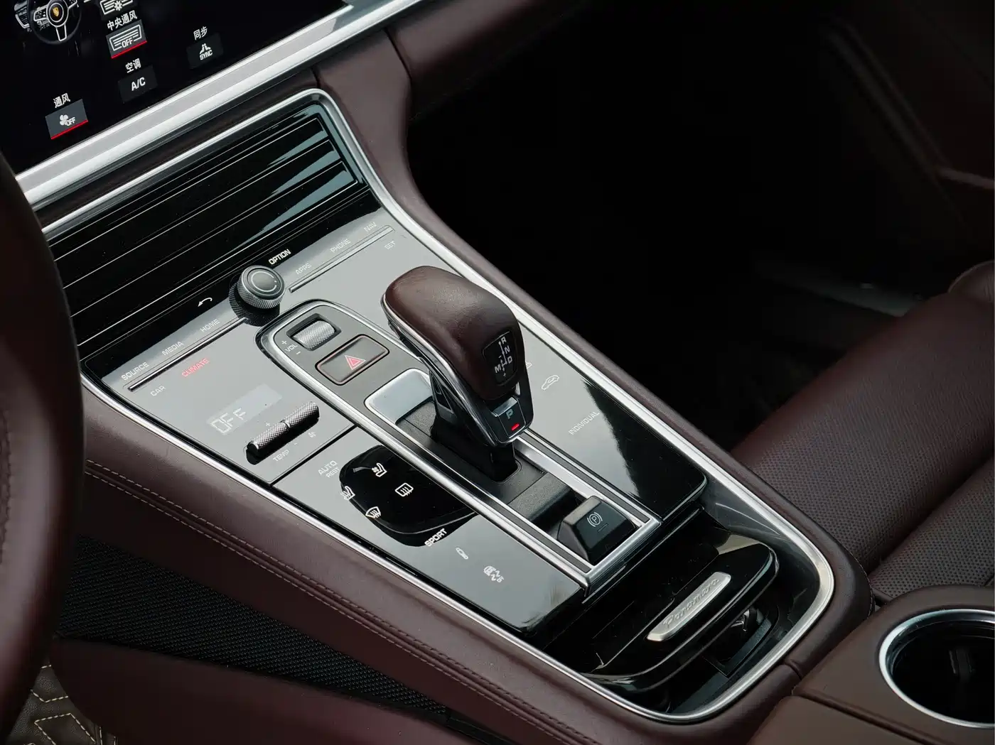 Porsche Panamera 2017 Panamera 4S 2.9T фото 10