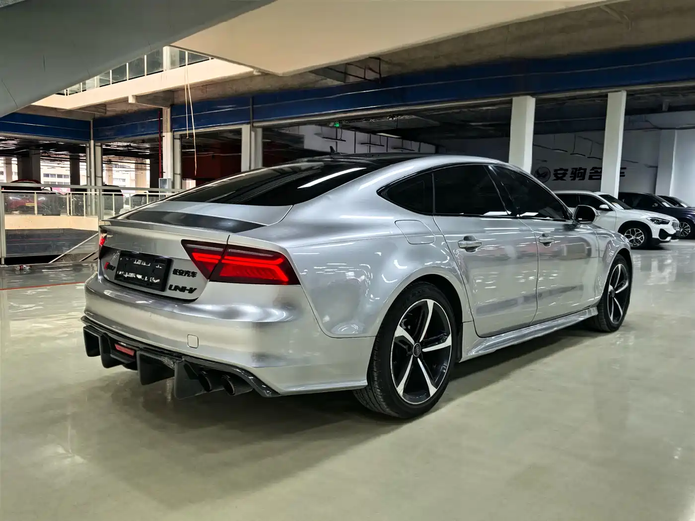Фото 9 - Audi A7