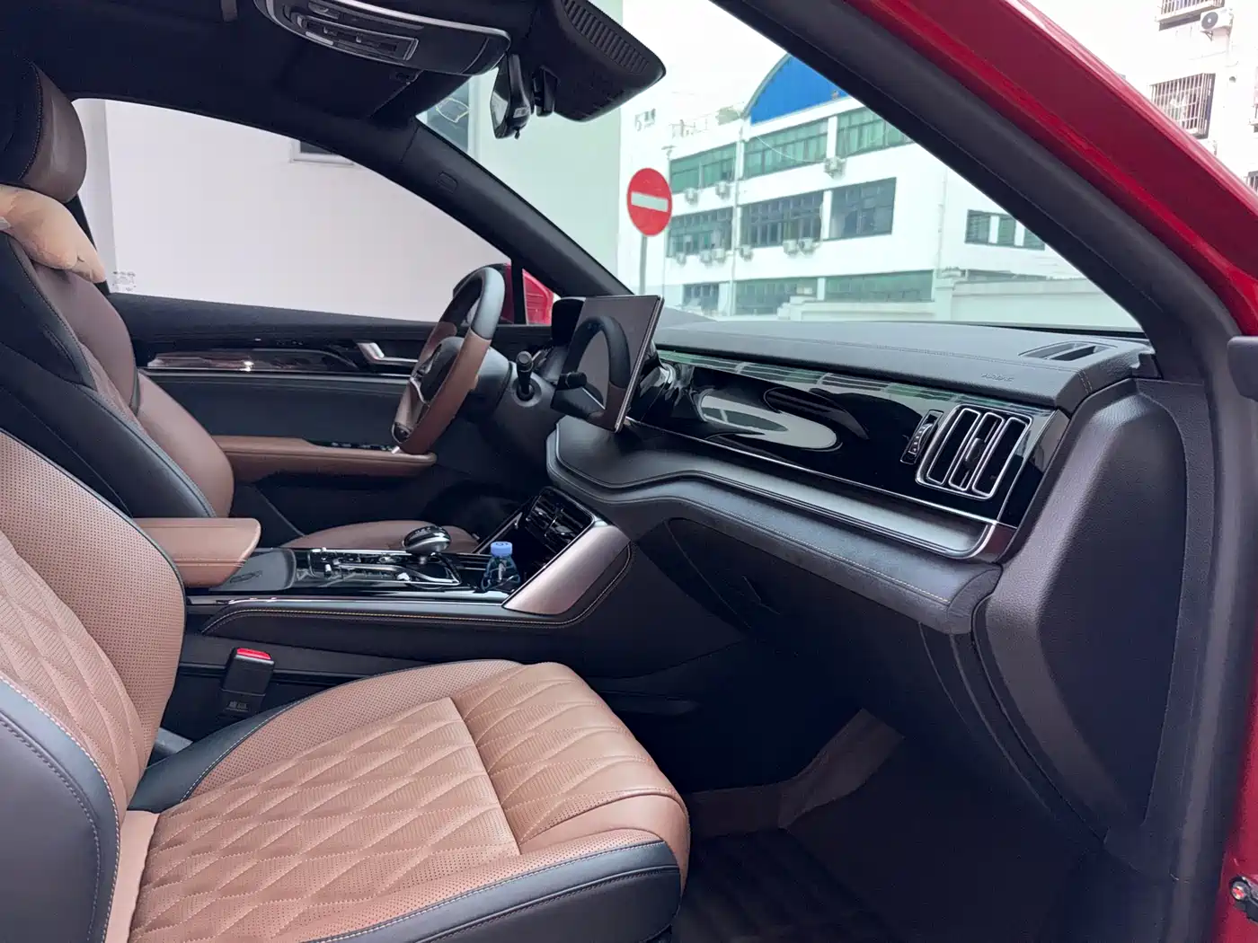 BYD Tang New Energy 2021 DM-i 112KM Premium фото 23