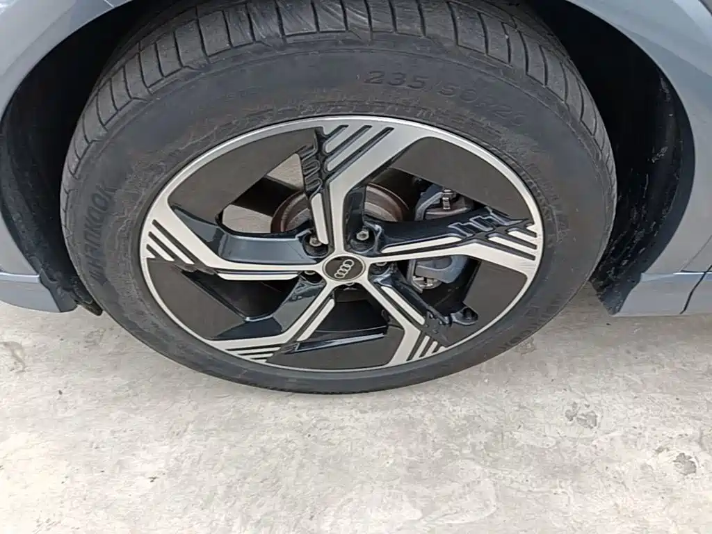 Audi Q4 e-tron 2023 2022 40 e-tron Creation Edition
