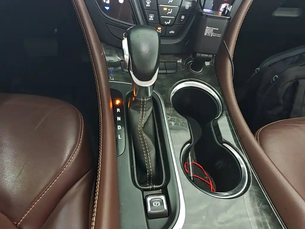 Photo 14 - Buick Envision Plus