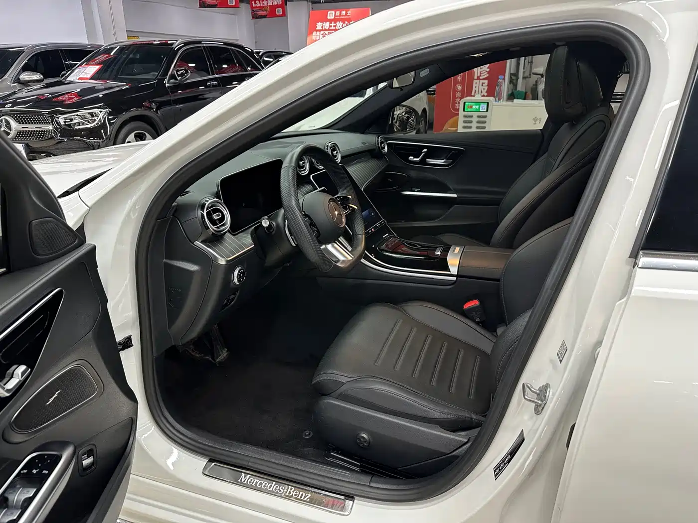 Mercedes-Benz C-Class 2023 Facelift II C 260 L Sport Edition фото 9