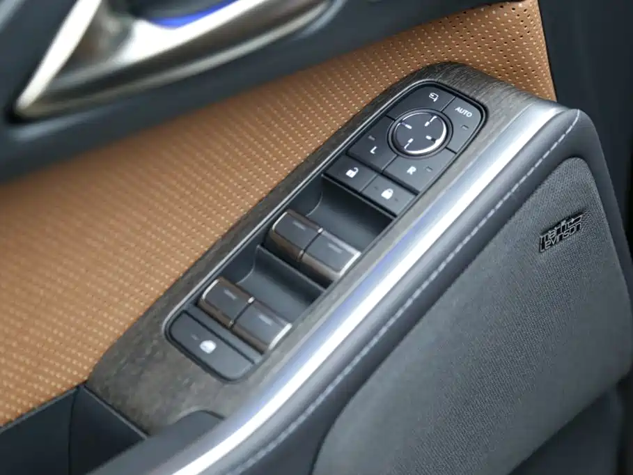 Lexus GX, миниатюра 11