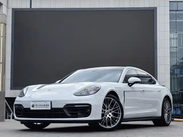 Porsche Panamera 2023 Facelift Panamera 4 Executive Long Wheelbase Platinum Edition 2.9T