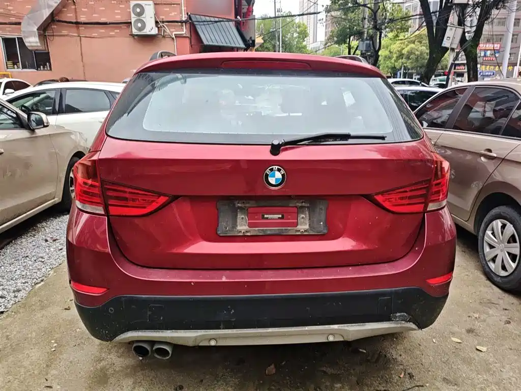 BMW X1 2015 Model sDrive18i Fashion Advanced Edition фото 4