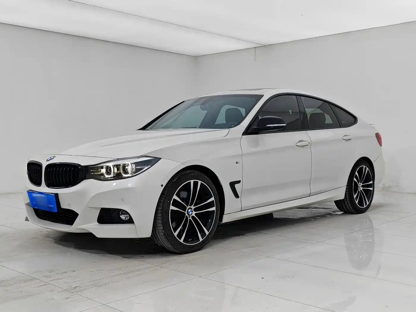BMW 3 Series GT 2021 2020 330i M Sport Night Edition