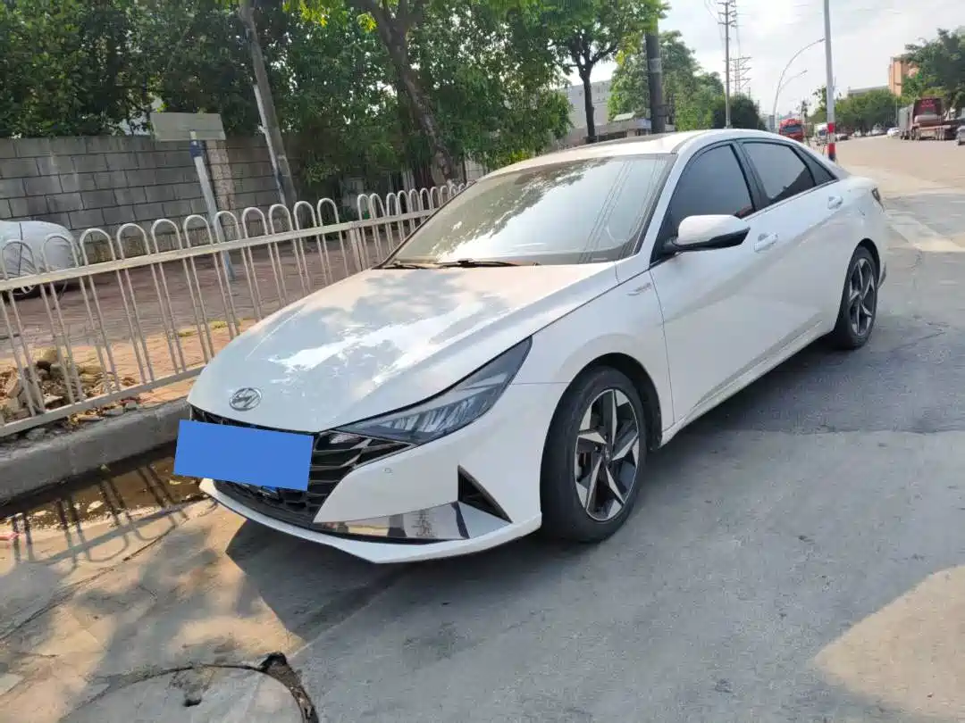 Hyundai Elantra 2021 1.5L CVT GLX Elite Edition