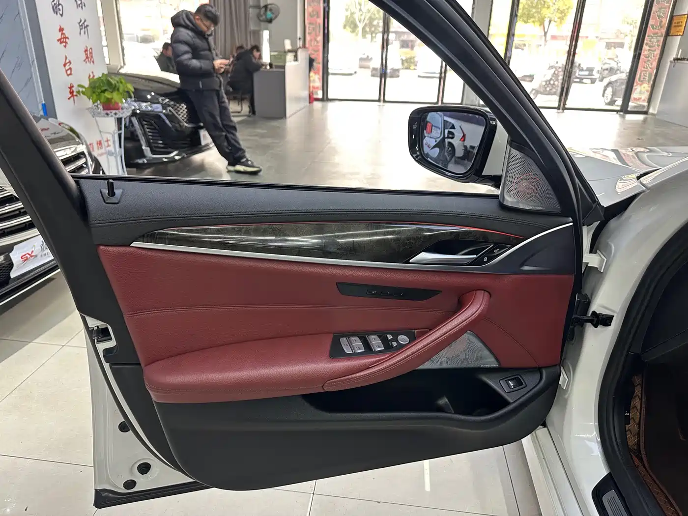 BMW 5 Series 2019 Facelift 530Li Leading M Sport Package фото 10