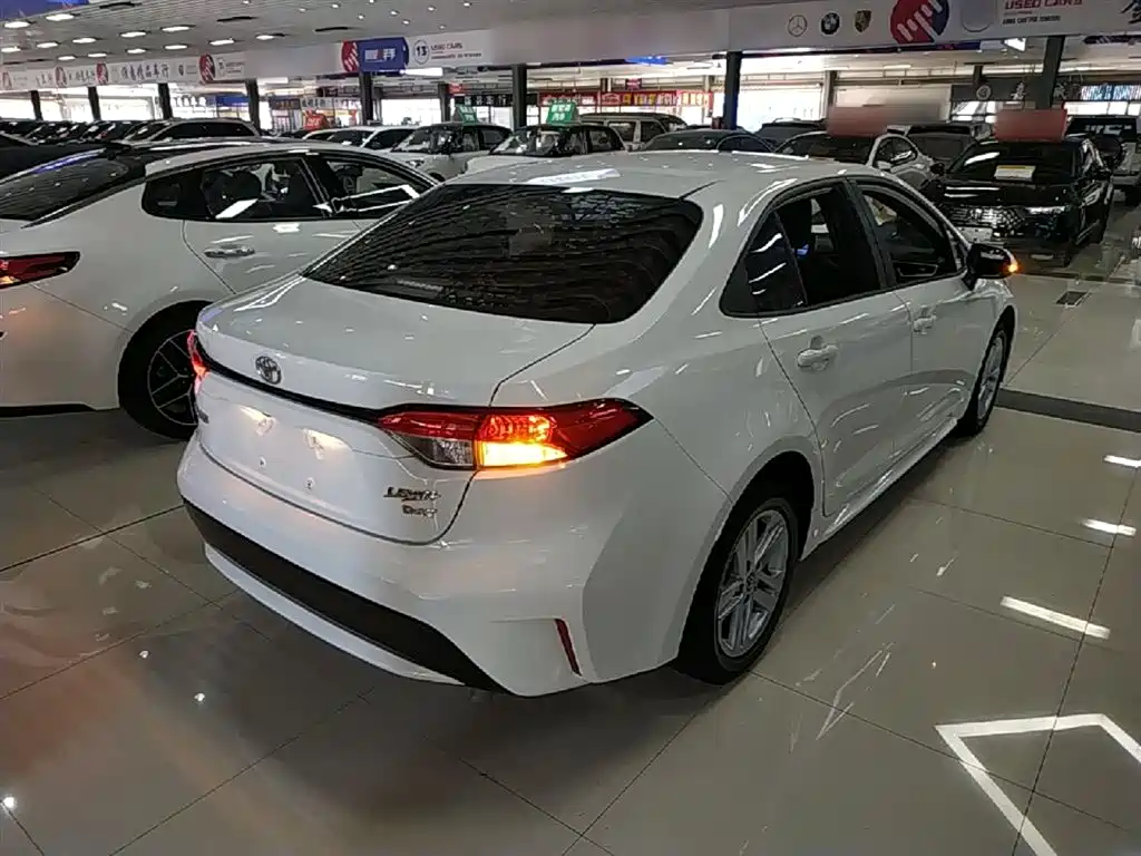 Toyota Levin 2022 185T CVT Luxury Edition фото 7