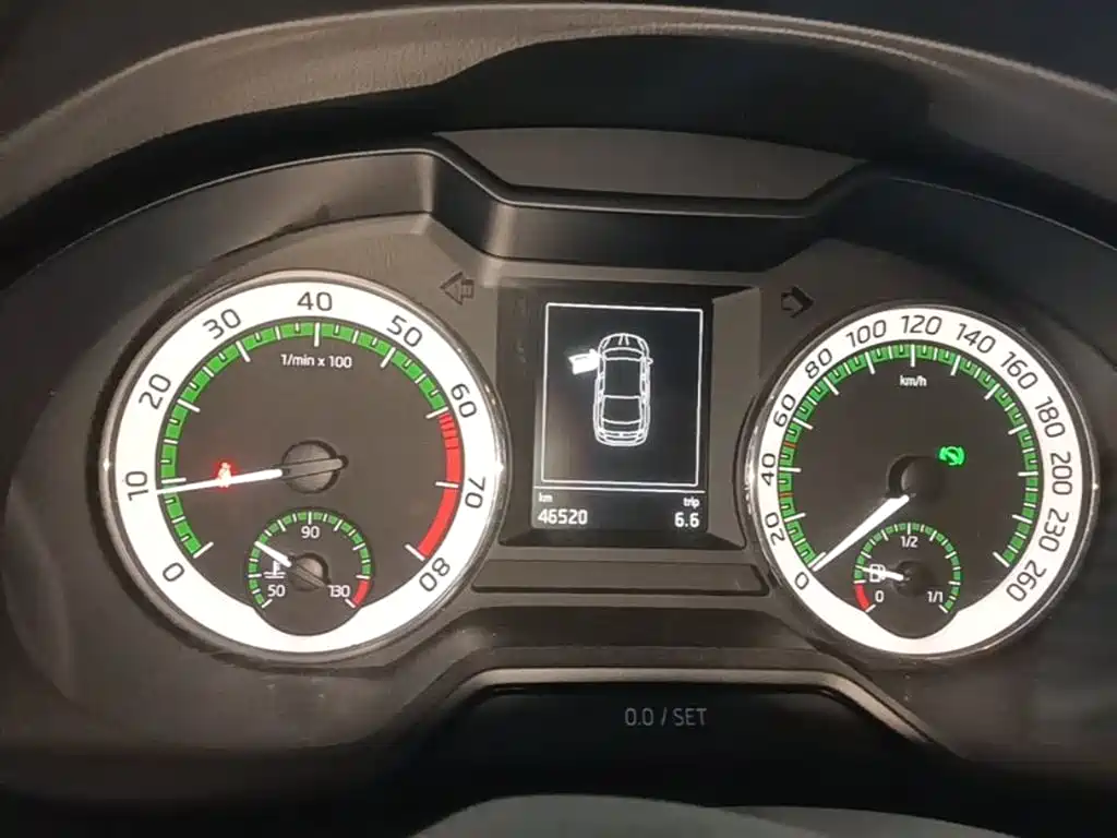 Škoda Octavia 2019 TSI280 DSG Smart Drive Luxury Edition China VI фото 12