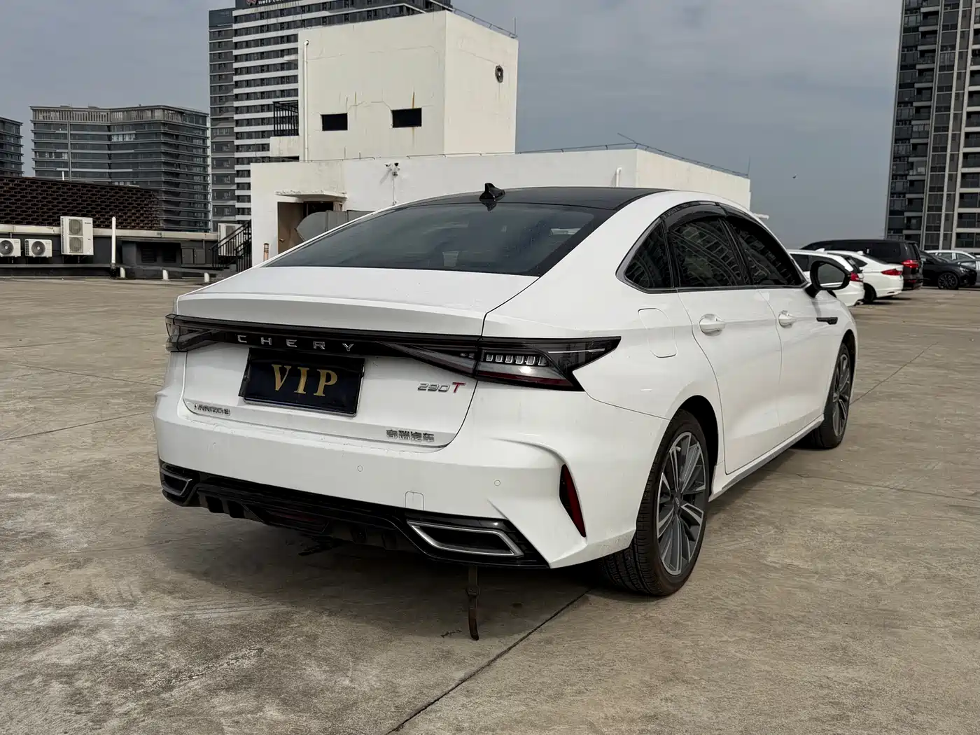 CHERY ARRIZO 8