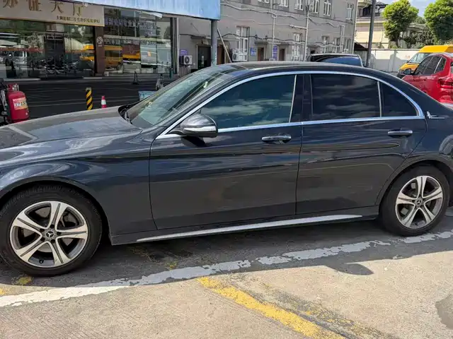 Mercedes-Benz C-Class 2019 Facelift C 260 L Sport — фото 2