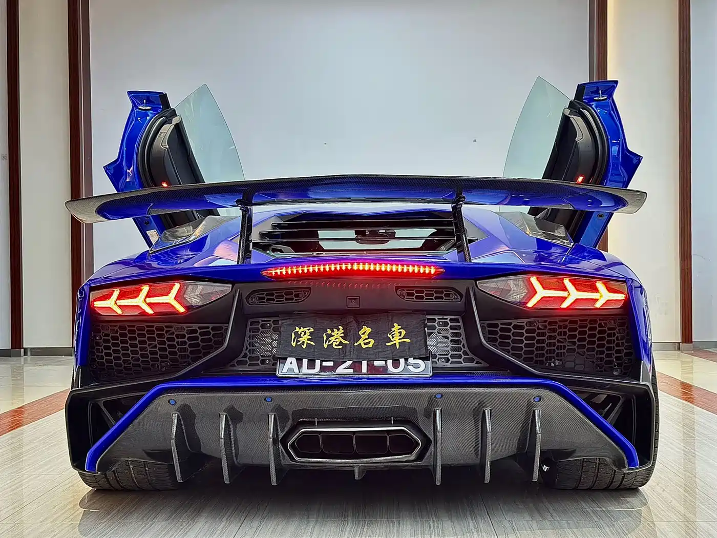 Lamborghini Aventador 2011 LP 700-4 фото 4