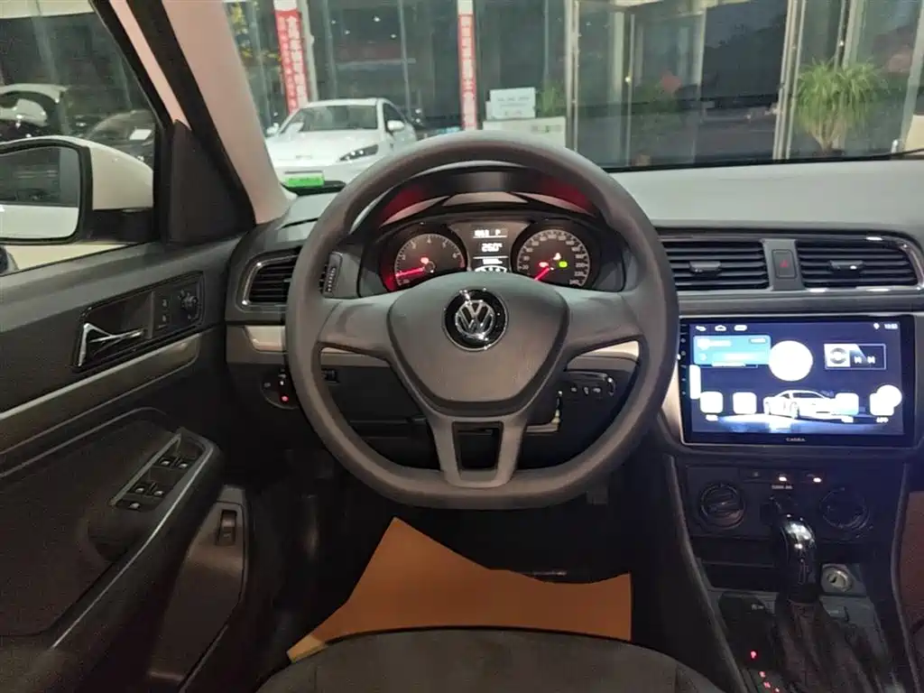 Volkswagen Lavida 2017 1.6L Automatic Trend Edition фото 11