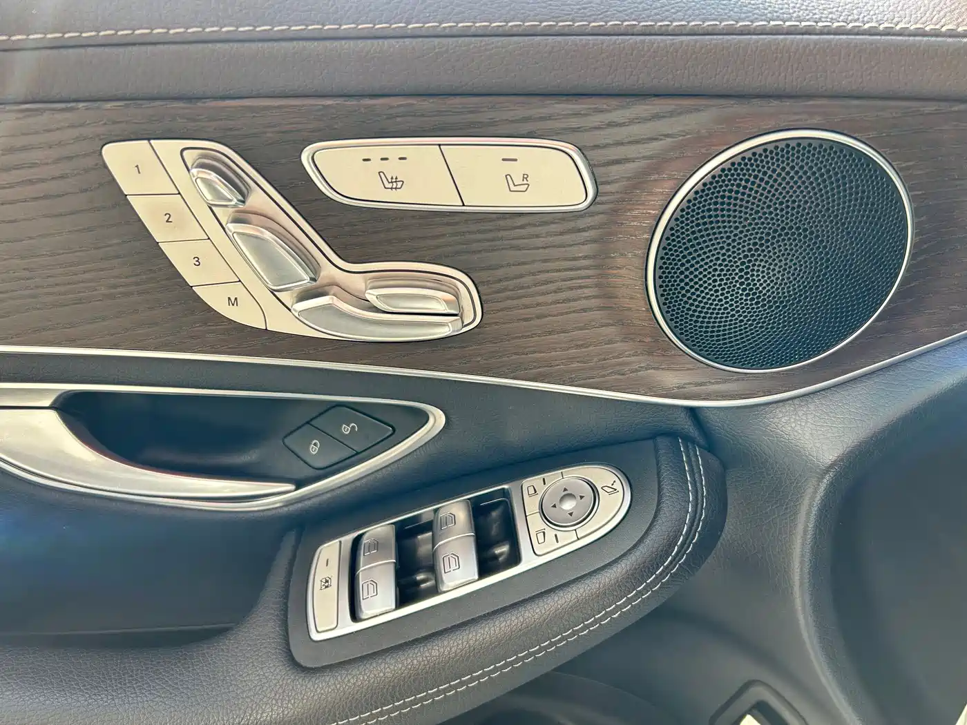 Mercedes-Benz GLC 2021 GLC 260 L 4MATIC Luxury фото 15
