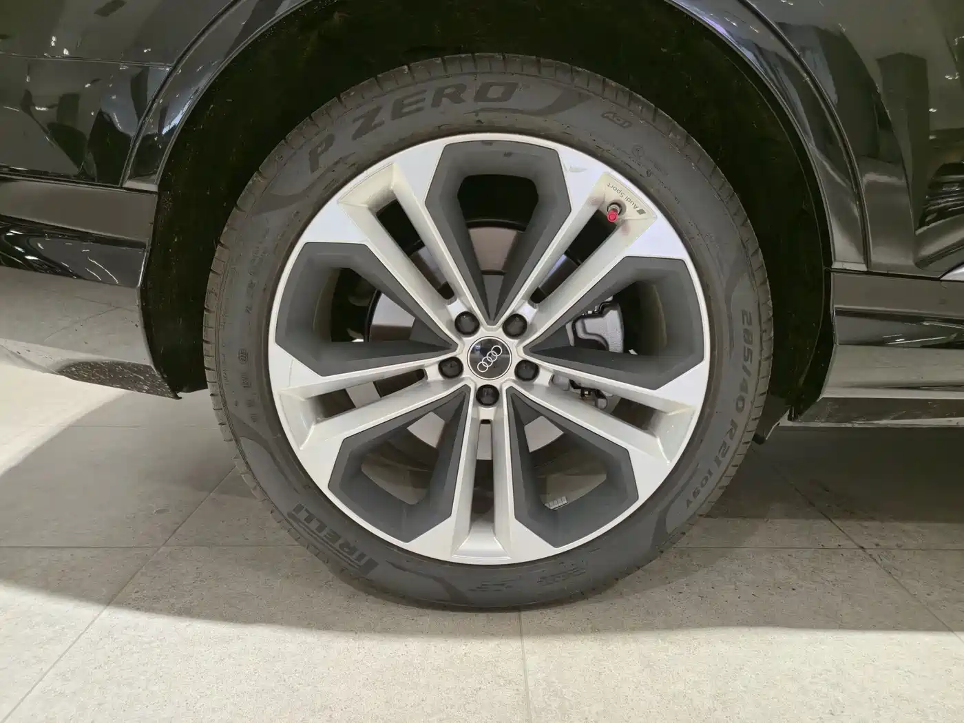 Audi Q7 2023 55 TFSI quattro S line Sport фото 25