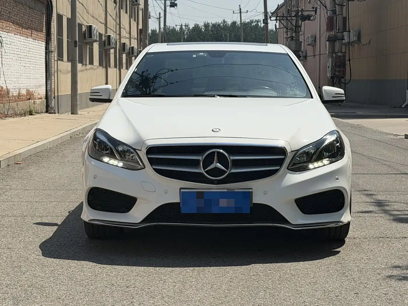 Mercedes-Benz E-Class 2015 E 260 L Sport фото 2