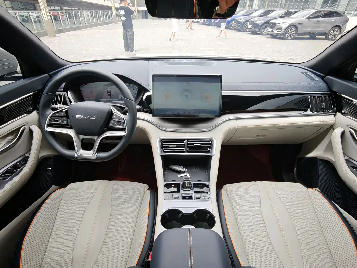 BYD Song PLUS PHEV 2024 Glory Edition DM-i 150km Flagship PLUS фото 17