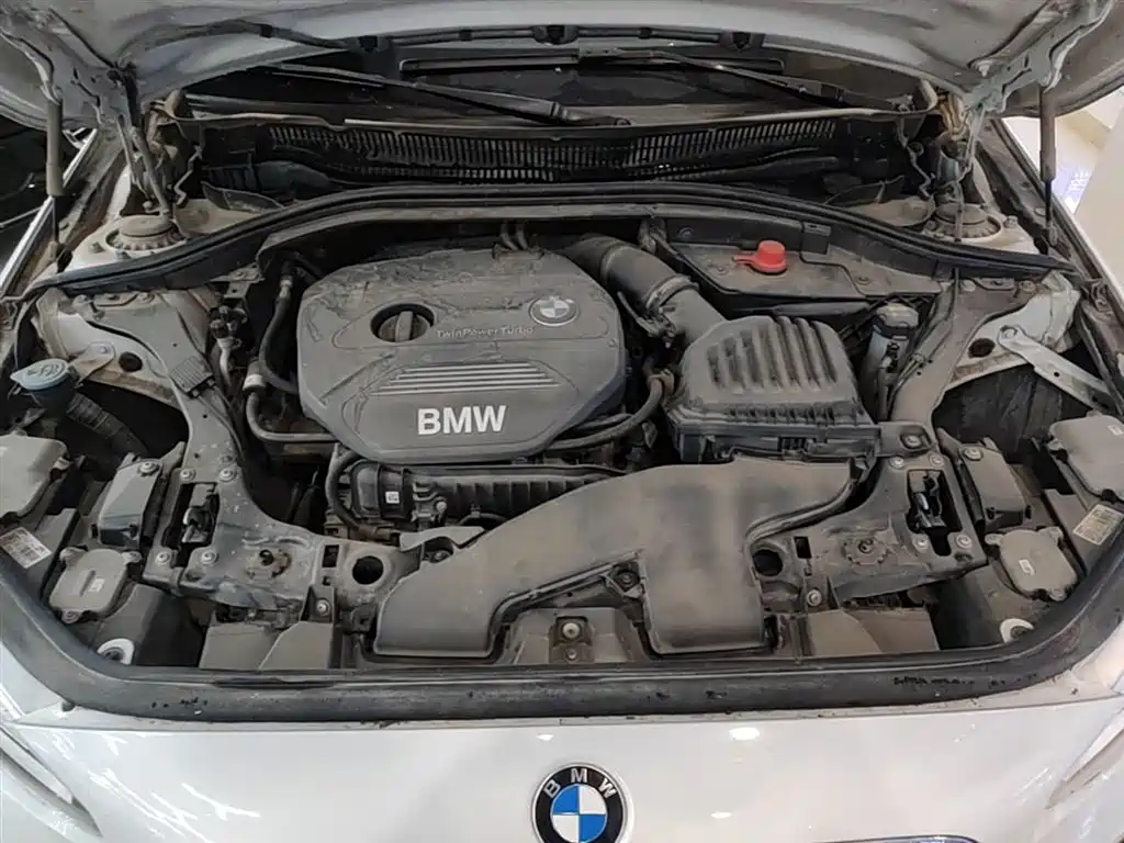 BMW 1 Series 2017 118i Sport фото 20
