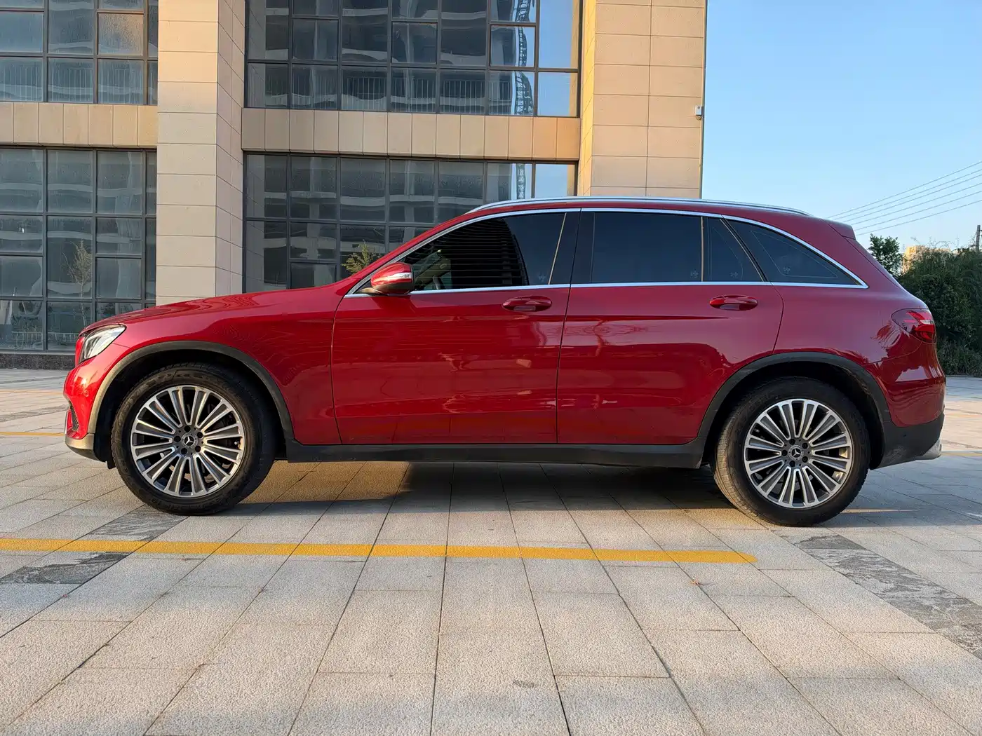 Фото 4 - Mercedes-Benz GLC
