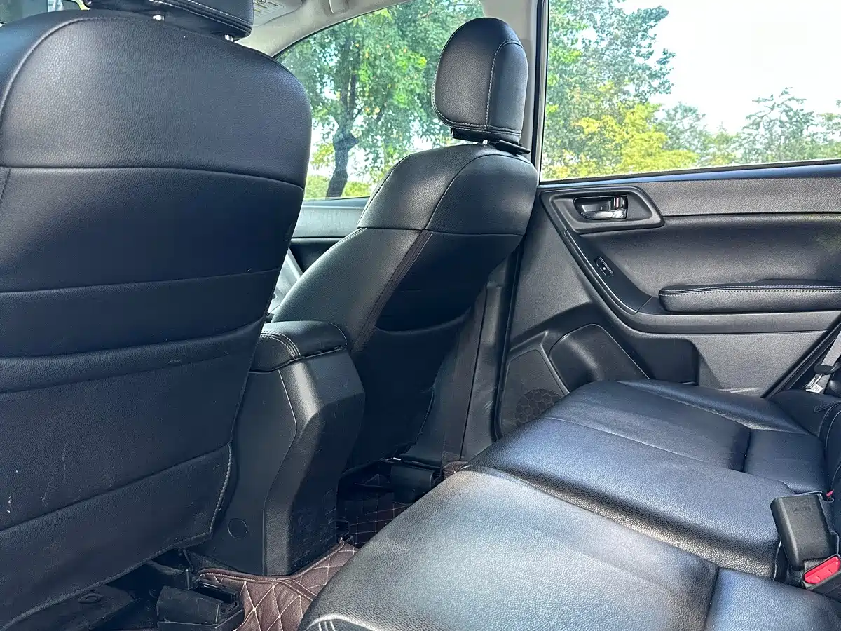 Photo 12 - Subaru Forester
