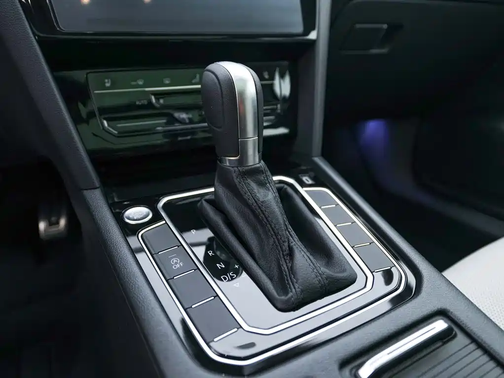 Volkswagen Magotan 2025 2025 Facelift Public Edition 330TSI DSG Luxury