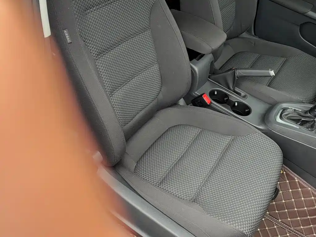 Photo 17 - Volkswagen Sagitar
