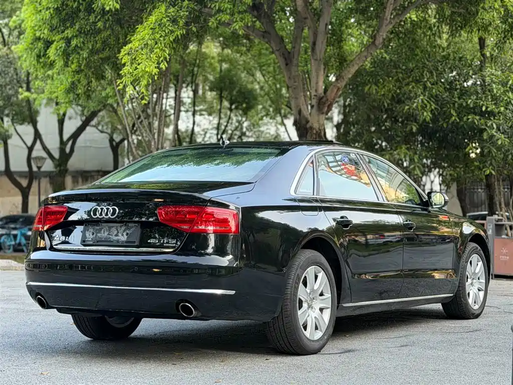 Audi A8 2013 A8L 45 TFSI quattro Luxury фото 6