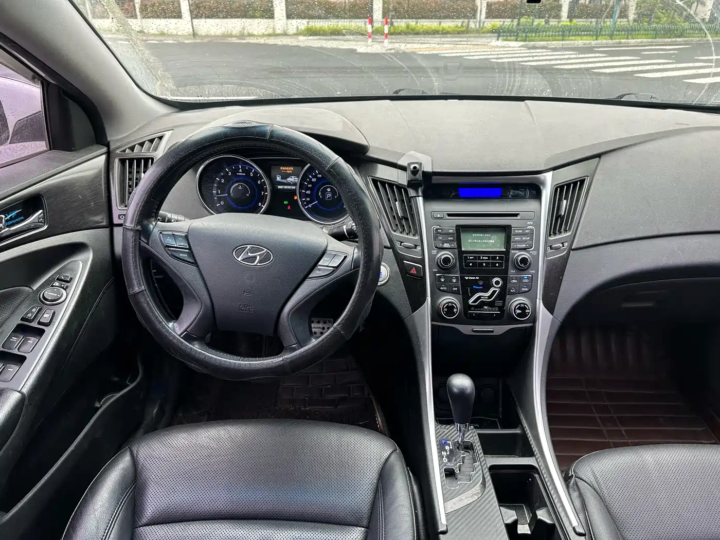 Hyundai Sonata 2013 2.4L Automatic Luxury Edition (China IV) фото 14