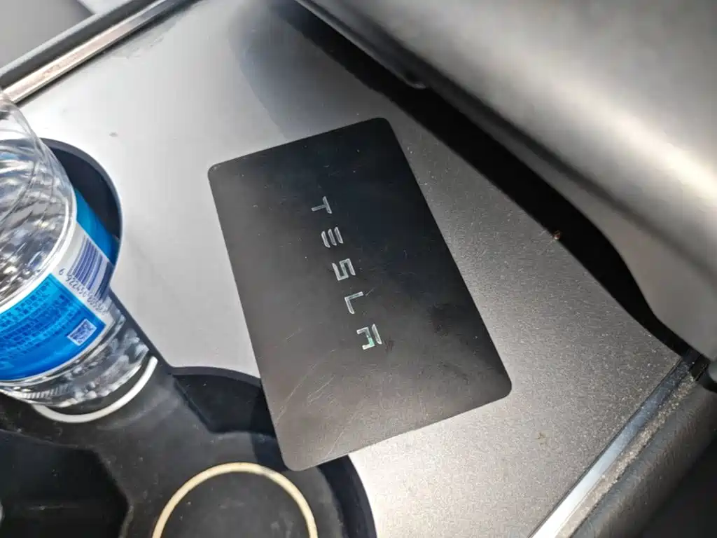 Фото 9 - Tesla Model Y