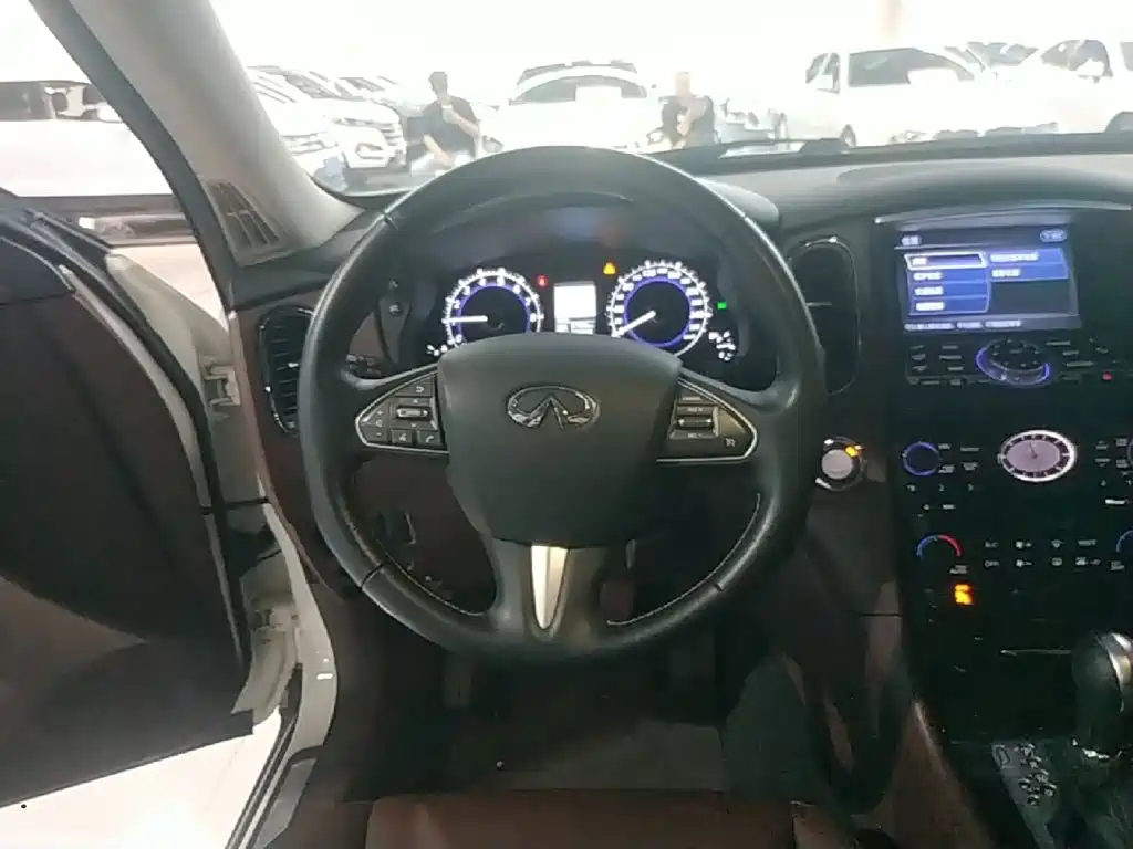Infiniti QX50 2017 2015 2.5L Enjoyment Edition