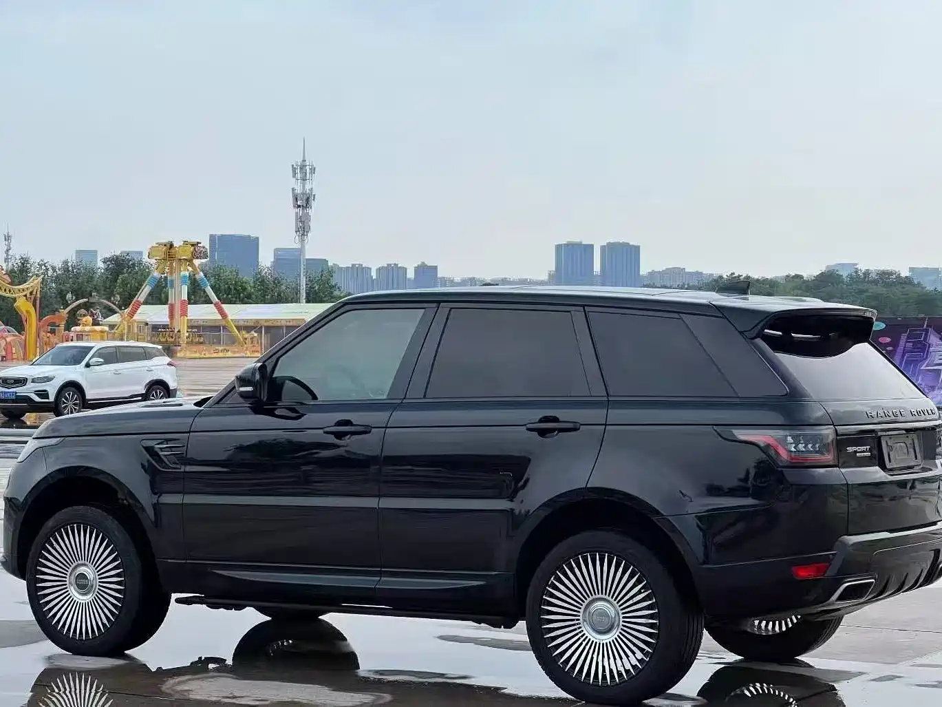 Фото 9 - Land Rover Range Rover Sport