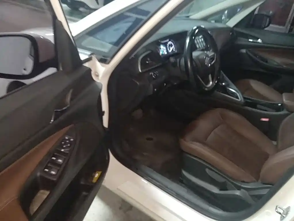Buick GL6 2017 2018 18T 6-Seater Luxury