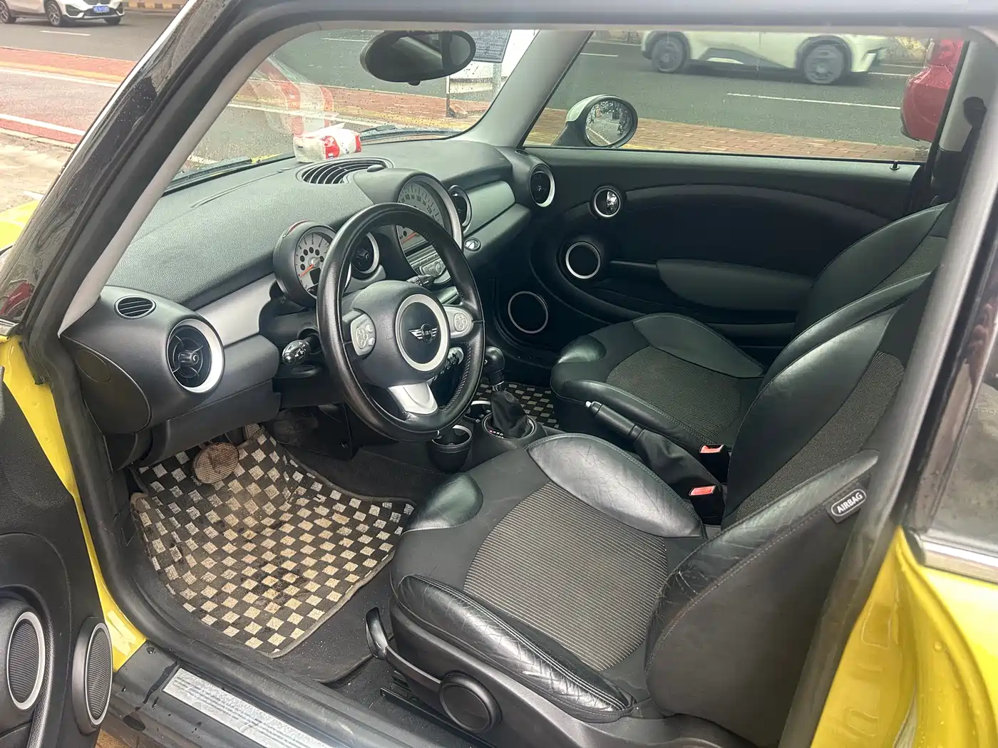 MINI MINI 2010 2010 1.6L COOPER Cheer