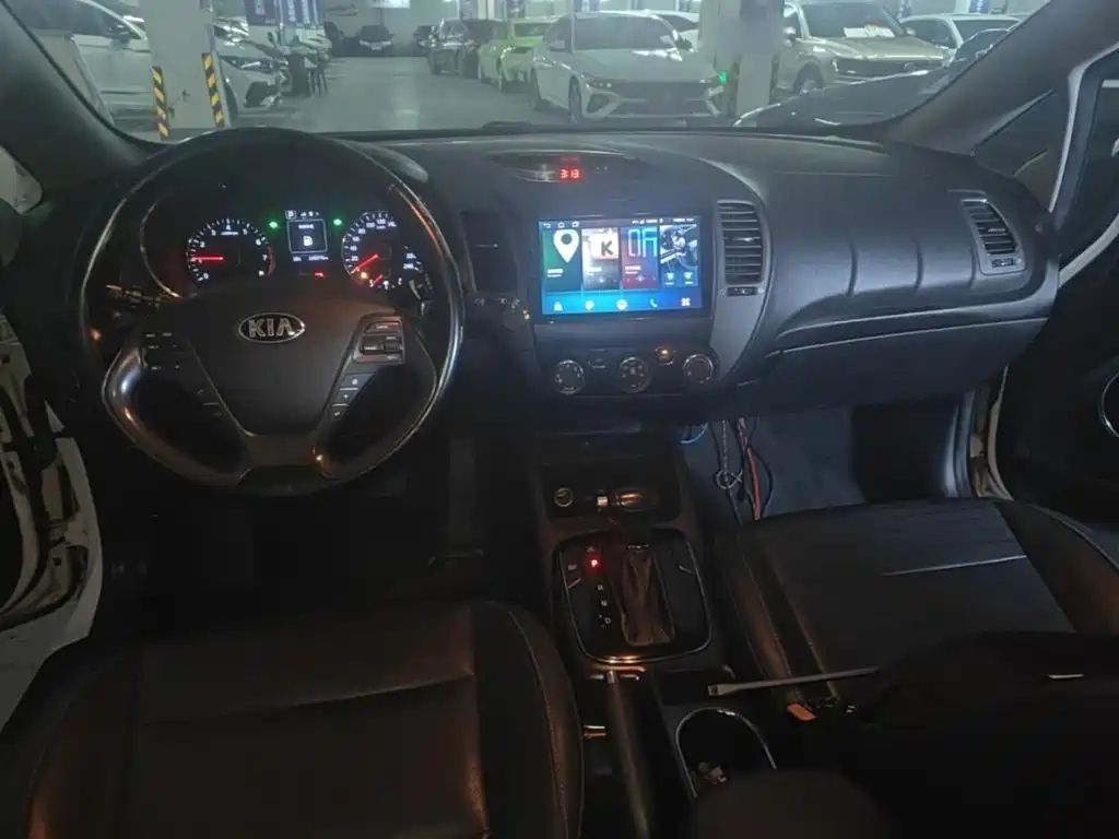 Фото 10 - Kia K3